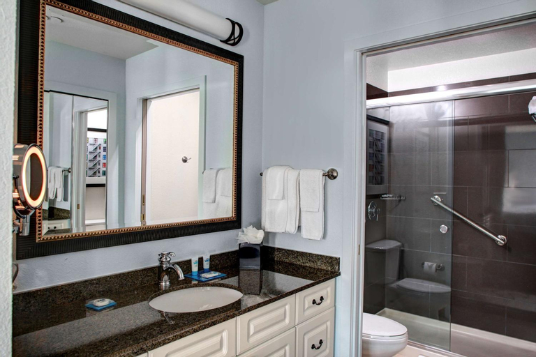 Bathroom 7