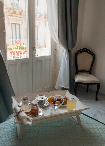 Food & Drinks 3, Calafatari B&B, Syracuse