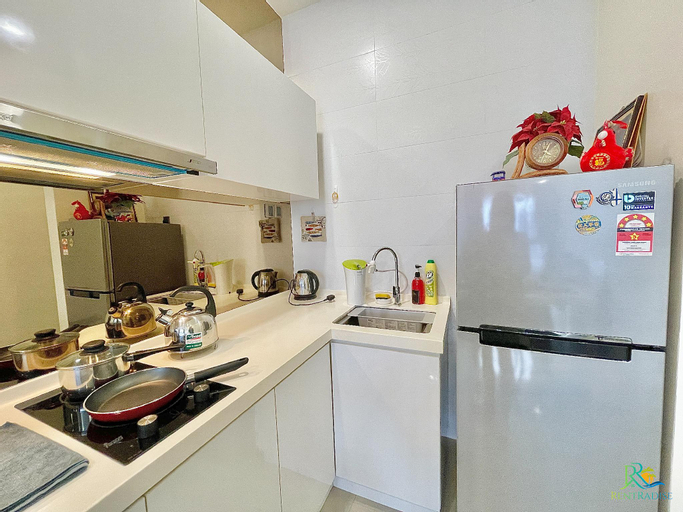 Dining Room 12