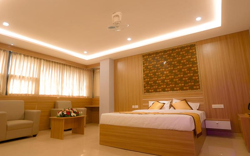 Others 2, Hotel Emirates, Kasaragod