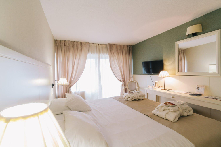 Bedroom 4, Le Domaine des Dryades, Indre