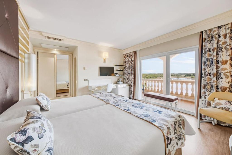 Bedroom 3, El Coto Boutique & Spa Hotel, Baleares