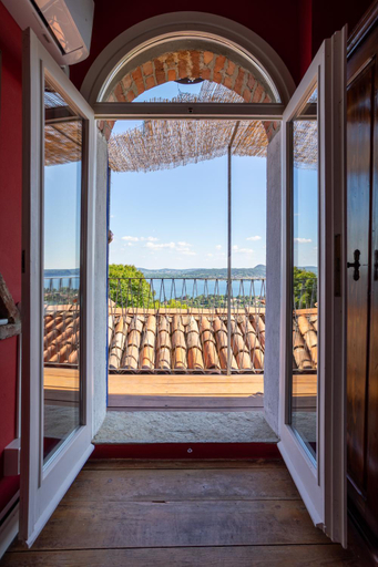 Others 2, La TORRETTA Studios & Suite, Novara