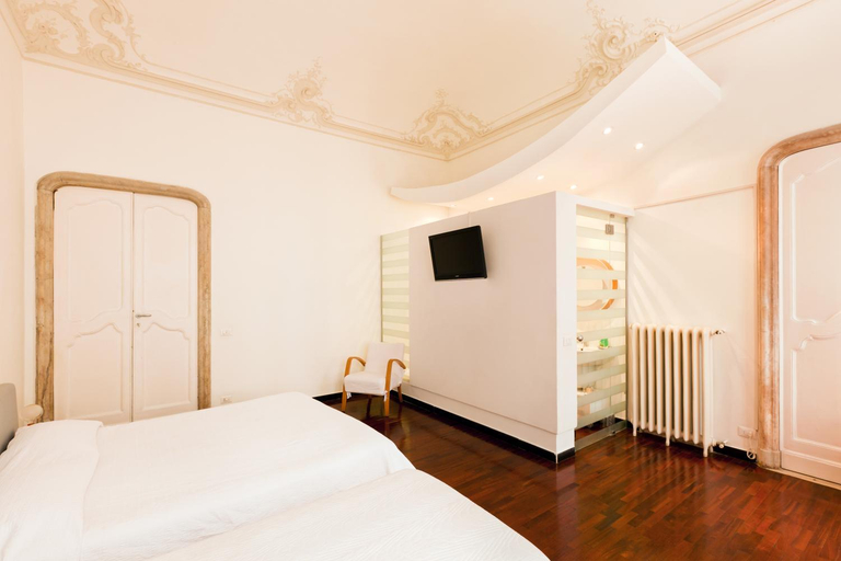 Bedroom 12
