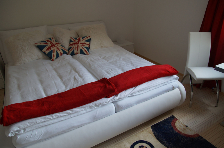 Bedroom 2, W & S Executive Apartments - Obertraun, Gmunden