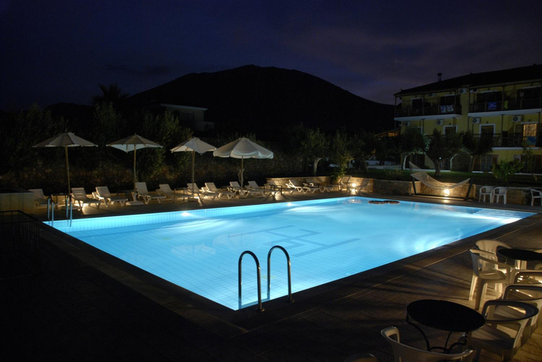 Sport & Beauty 4, Porto Lourba, Central Greece