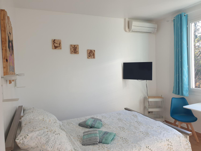 Others 4, Chambres d'hotes dans propriete rurale, Hérault