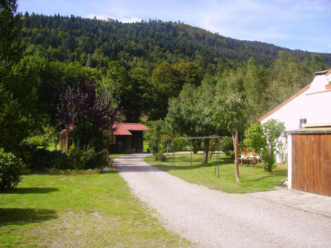 Exterior 14