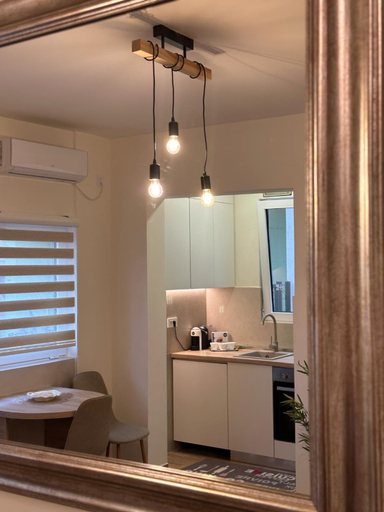 Others 2, Apartment Aki