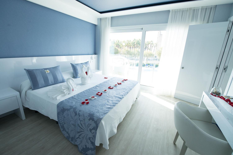 Bedroom 3, Masd Mediterraneo Hotel Apartamentos Spa, Barcelona
