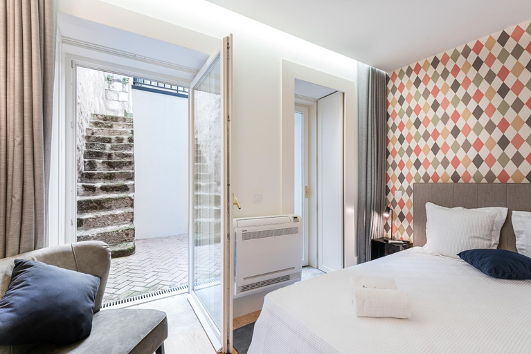 Others 4, Door 65 - Historical Center Apartments, Porto