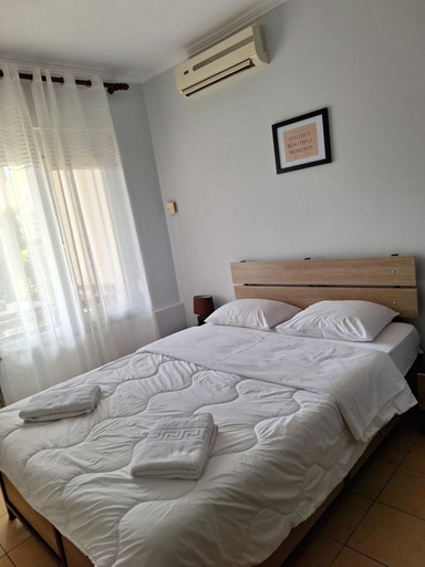 Others 5, Studio Eleni, Central Macedonia