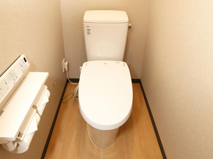 Bathroom 17
