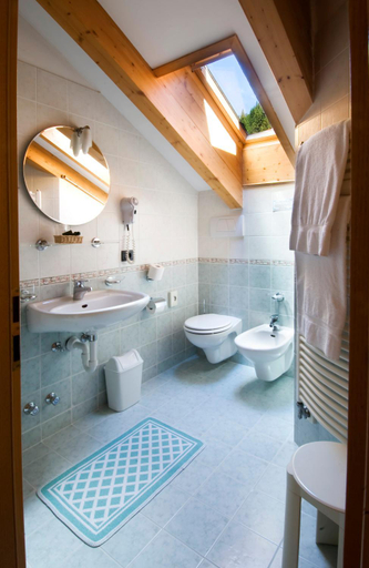 Bathroom 4, Hotel Villa Rosella Park & Wellness, Trento