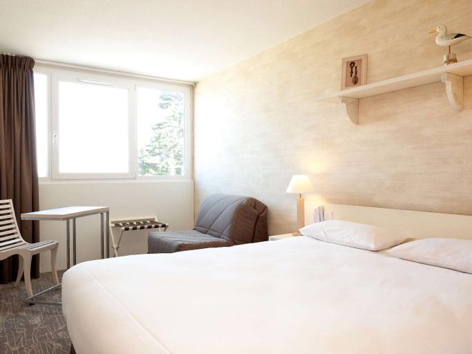 Bedroom 27