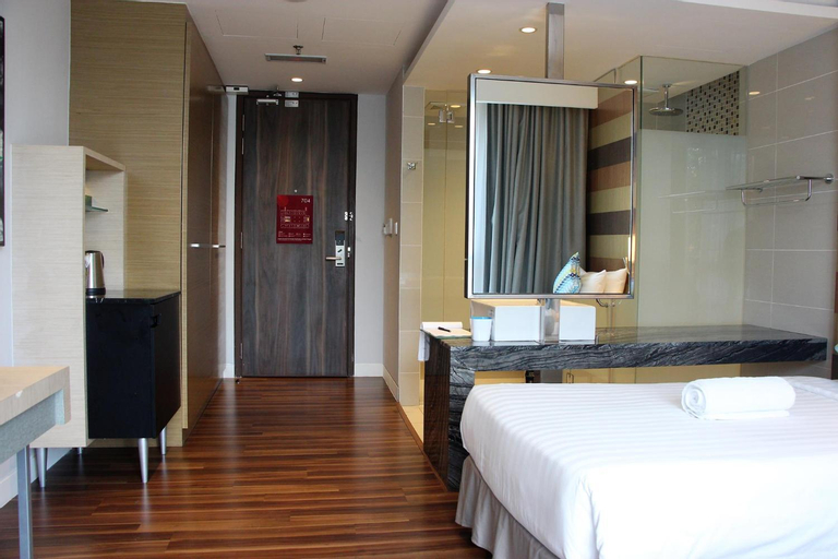 Bedroom 24