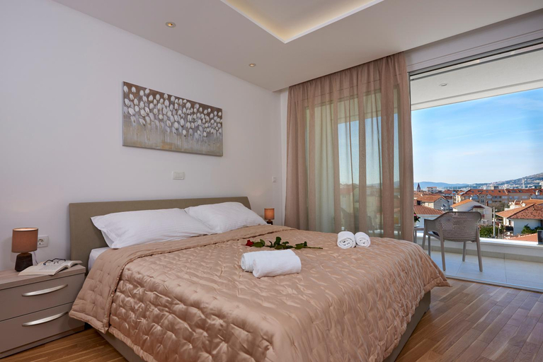Others 5, Villa Trogir, Trogir