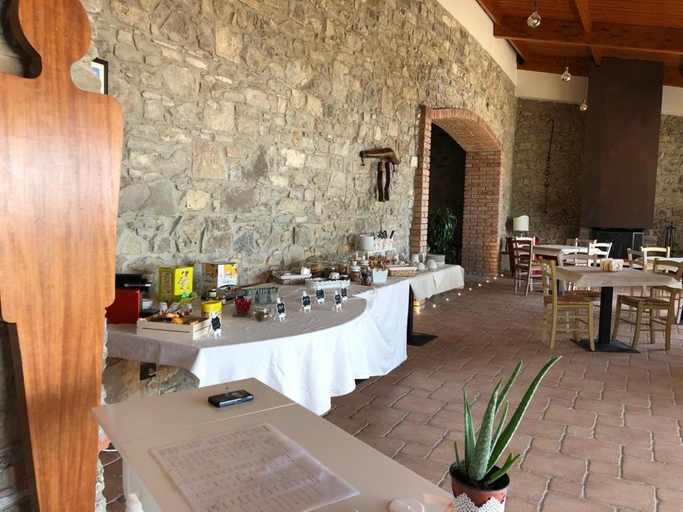 Food & Drinks 5, Casale 700, Cosenza