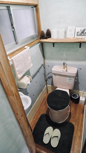 Bedroom 2, BLUE HOUSE / 5min/Beppu Station・Beach・Bus , Beppu