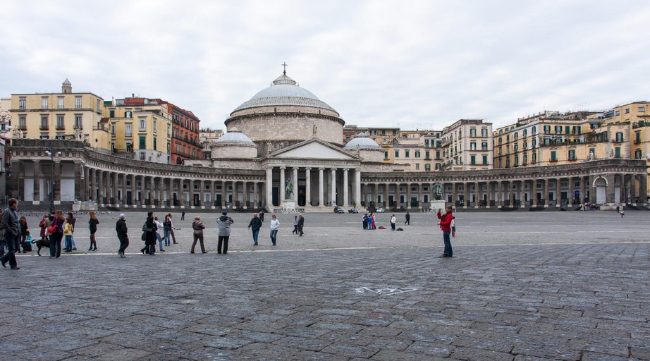 Others 5, House of the Sun, Napoli