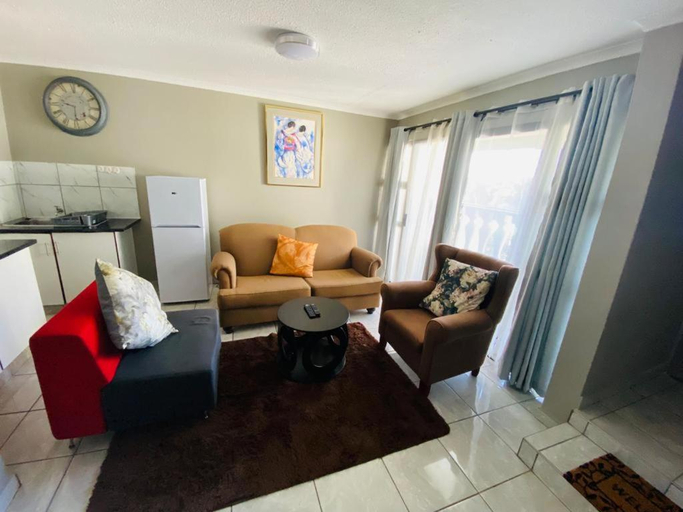 Others 5, Xaba Guest Lodge, Uthungulu