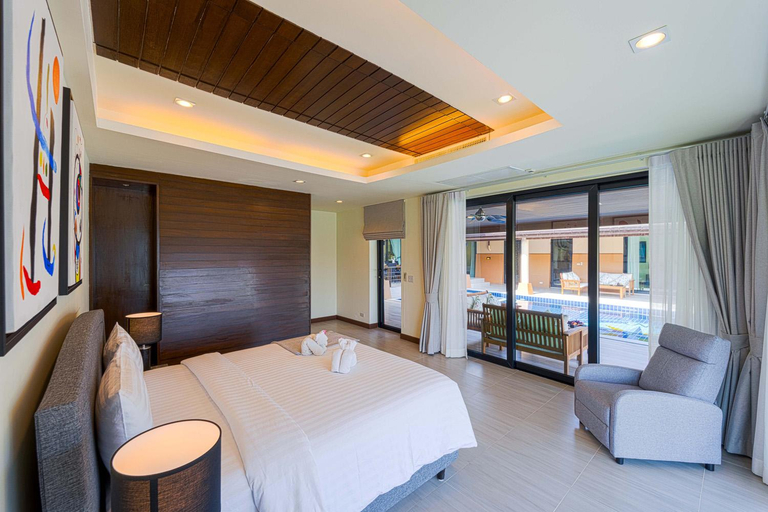 5, Luxury 5 Bedroom Villa Close to Beach (Srs), Hua Hin
