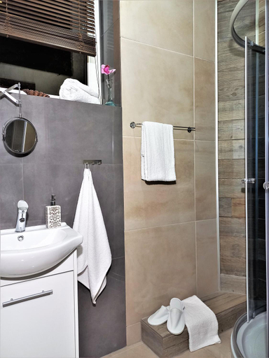 Bathroom 2, Pensjonat Pocztowka, Zgierz