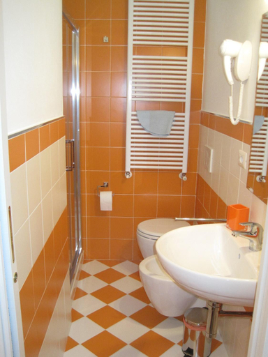 Others 3, Bed and Breakfast lo Scrigno, Modena
