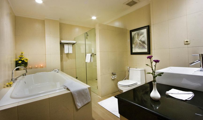 Bathroom 4