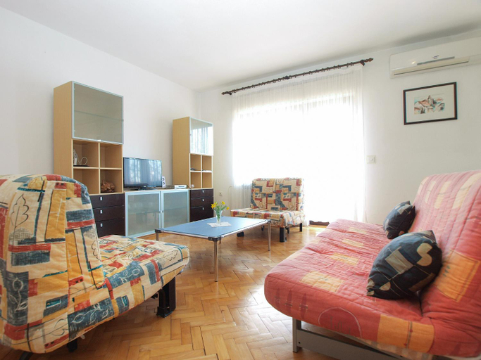 Others 5, Apartment 1565, Medulin