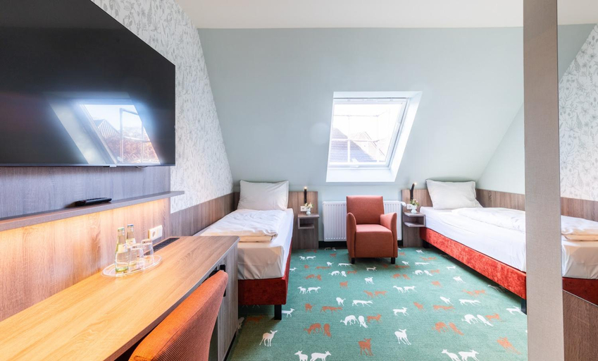 Bedroom 4, Hotel & Restaurant Hubertus Sehnde, Region Hannover