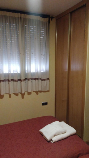 Others 5, Hostal Puerta del Valle, Valladolid