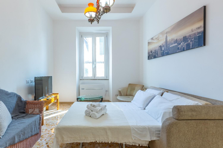 Bedroom 2, Aqua Claudia and Anio Novus Apartments, Rome