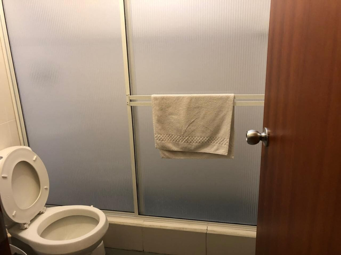 Bathroom, Departamento de 2 habitaciones, Cuenca