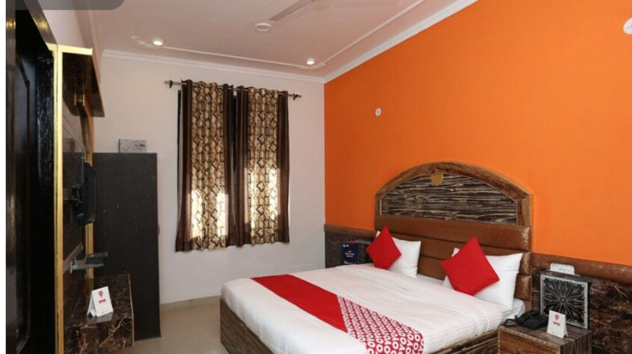 Bedroom 3, Radha Palace By GRB, Mathura