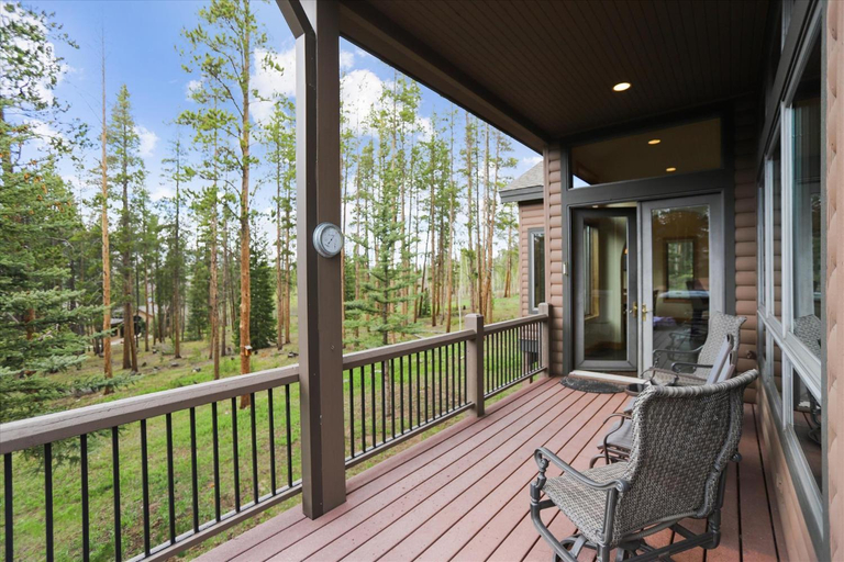 Others 4, Evergreen Lodge Home, Summit