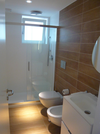 Others 5, Marina Verde Resort Official, Venezia