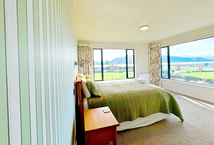 Bedroom 4, Cedar View, Mackenzie