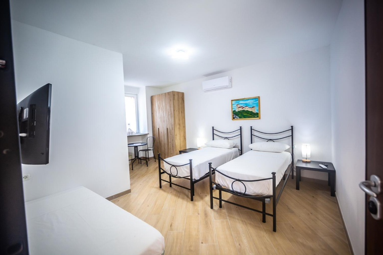 Others 4, Around Lago Maggiore rooms, Varese