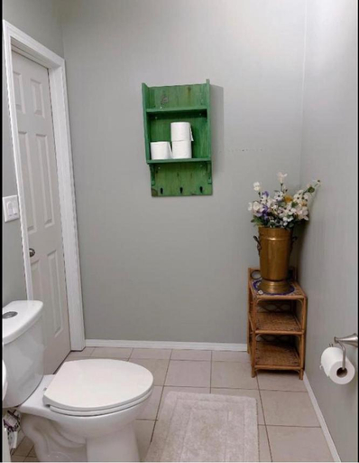Bathroom, Banff -Calgary Garden &3 mins Bus station Close C-Train&Free Parking, Division No. 6