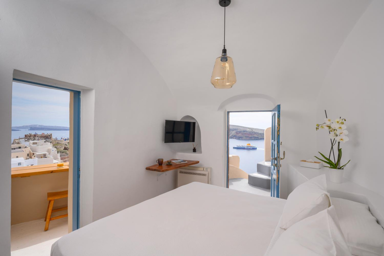 Bedroom 3, Nano Oia Villas, South Aegean