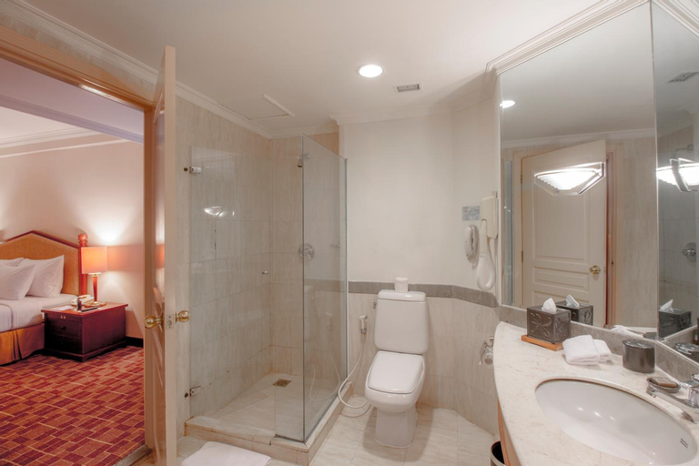 Bathroom 6