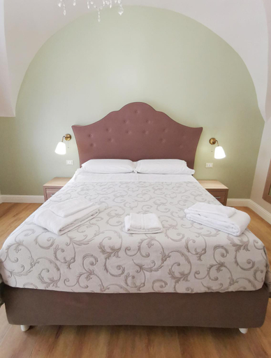 Others 3, Opera Relais 85, Messina