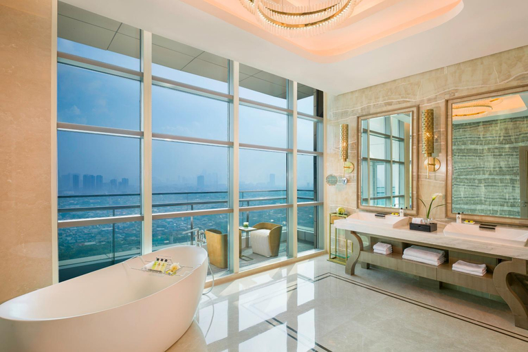 Bathroom 14