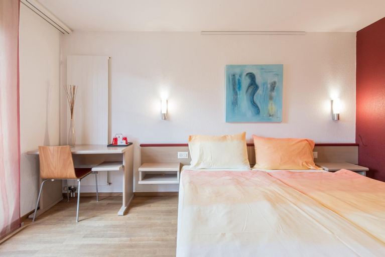 Bedroom 10
