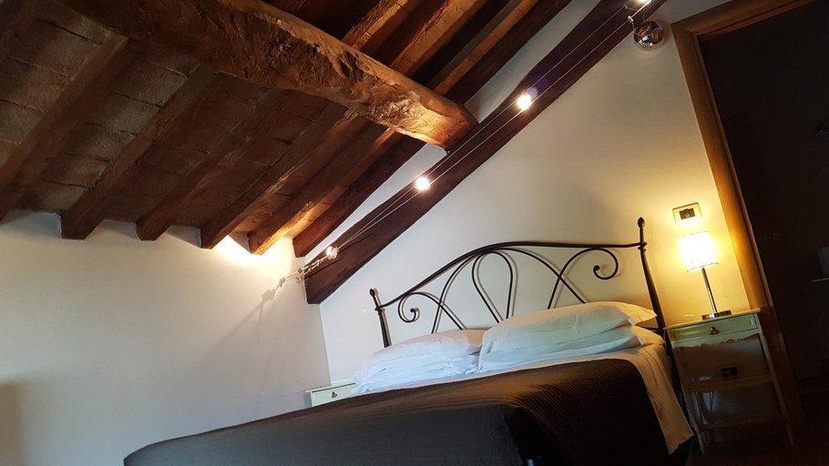 Bedroom 2, La Corte Dei Sogni B&B, Modena