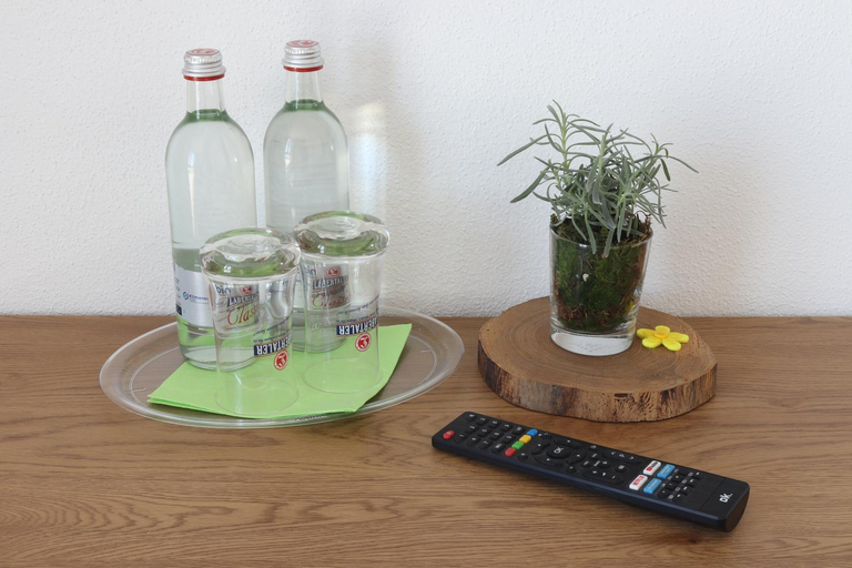 Food & Drinks, Motel Bergtheim - Self Check-in, Würzburg