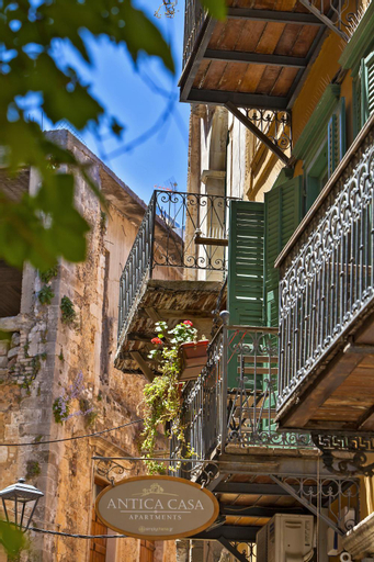 Antica Casa Studios, Crete