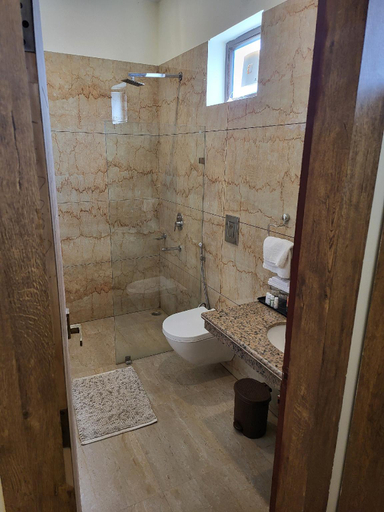 Bathroom, Wild Pensione Resort, Nainital