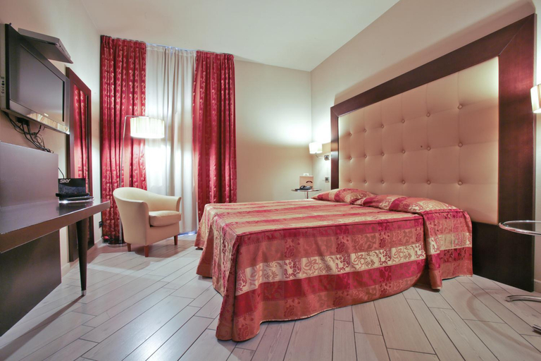 Bedroom 2, Hotel Touring, Modena